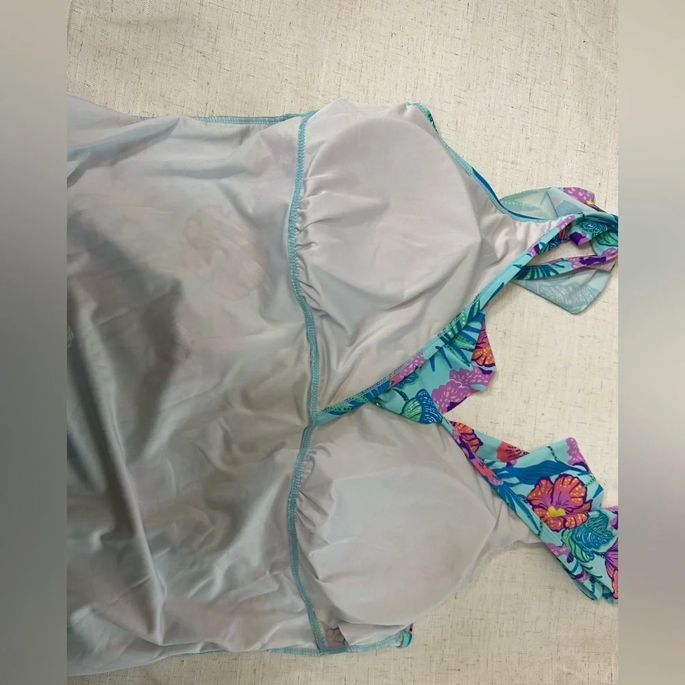 Floral Ruffle Swimsuit Top - Picture 2 of 14